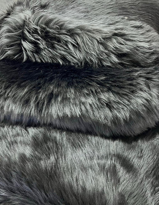 Black Sheepskin - Large